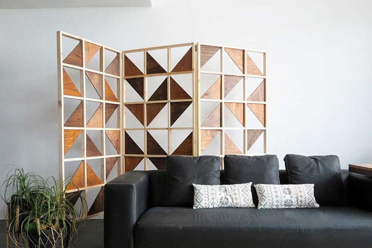 Desain sekat ruang kayu unik, Sumber: arsitag.com