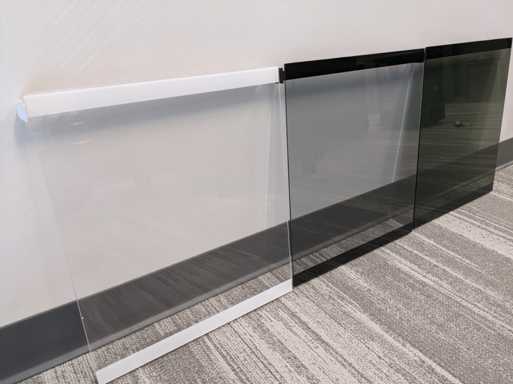 variasi tinted tempered glass yang tersedia. sumber: amazonaws.com
