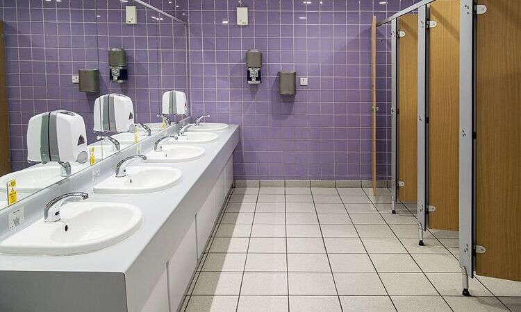 Toilet umum, Sumber: cnn.com
