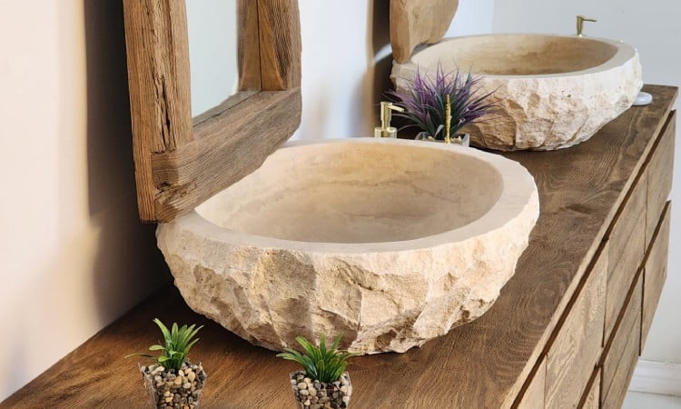 Wastafel kayu bergaya rustic, Sumber: etsystatic.com