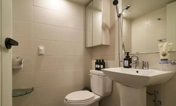Kamar mandi tanpa sekat, Sumber: imweb.me