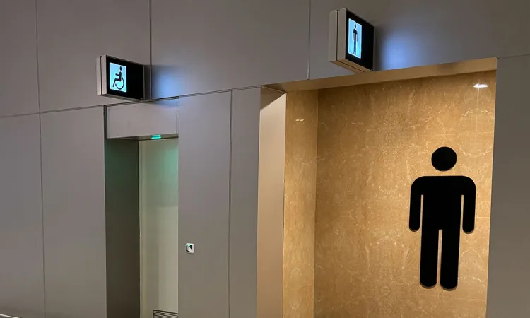 Toilet di bandara, Sumber: motion4.eu